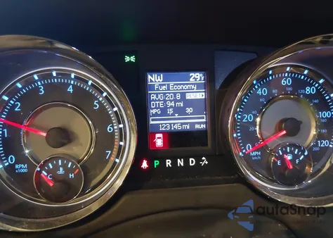 2014 Chrysler Town & Country Touring z USA, uszkodzony, nr VIN 2C4RC1BG0ER333374